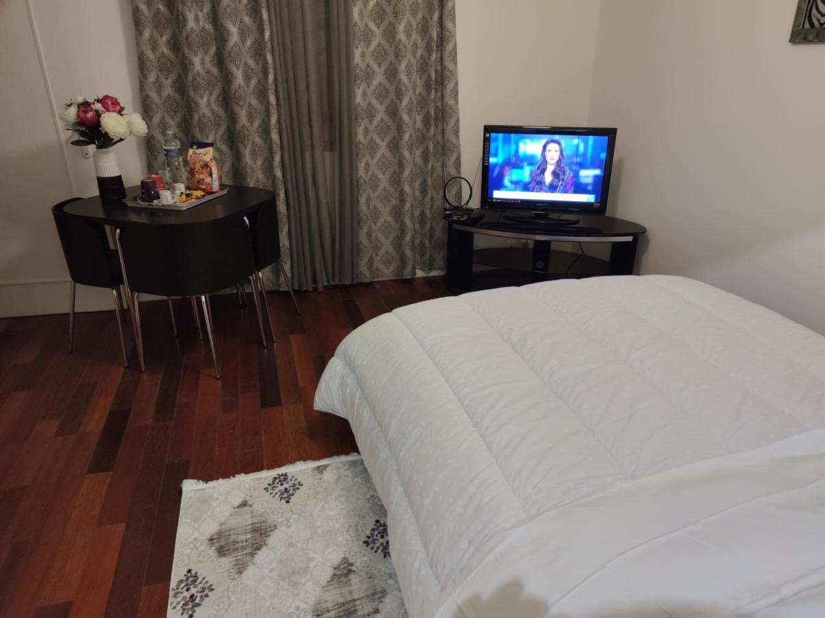 Appartement Tout Equipe Au Calme - Refkl Montfermeil Екстер'єр фото